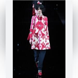 NWT 2015 Runway EMPORIO ARMANI Red Ikat
print swing jacket Giorgio size 40